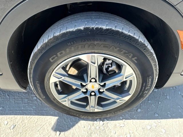 Used 2025 Chevrolet Blazer LT FWD image 24