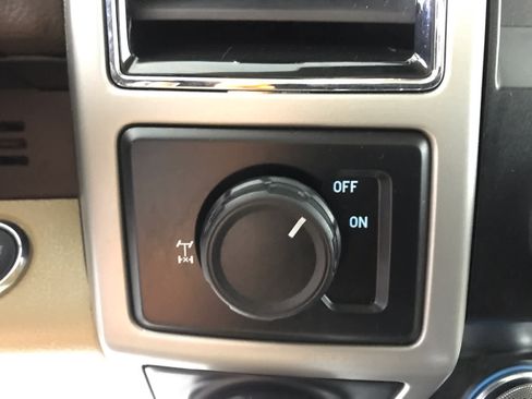 Used 2020 Ford F150 Lariat w/ Equipment Group 502A Luxury image 43