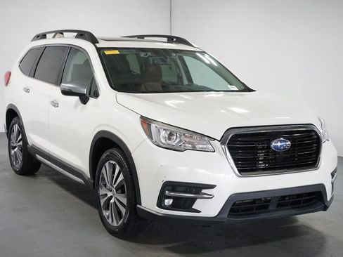 Used 2019 Subaru Ascent Touring image 3