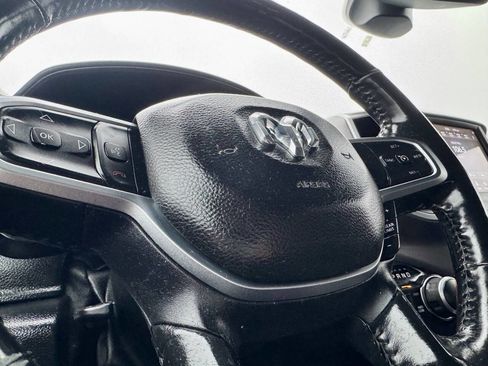 Used 2019 RAM 1500 Big Horn image 15