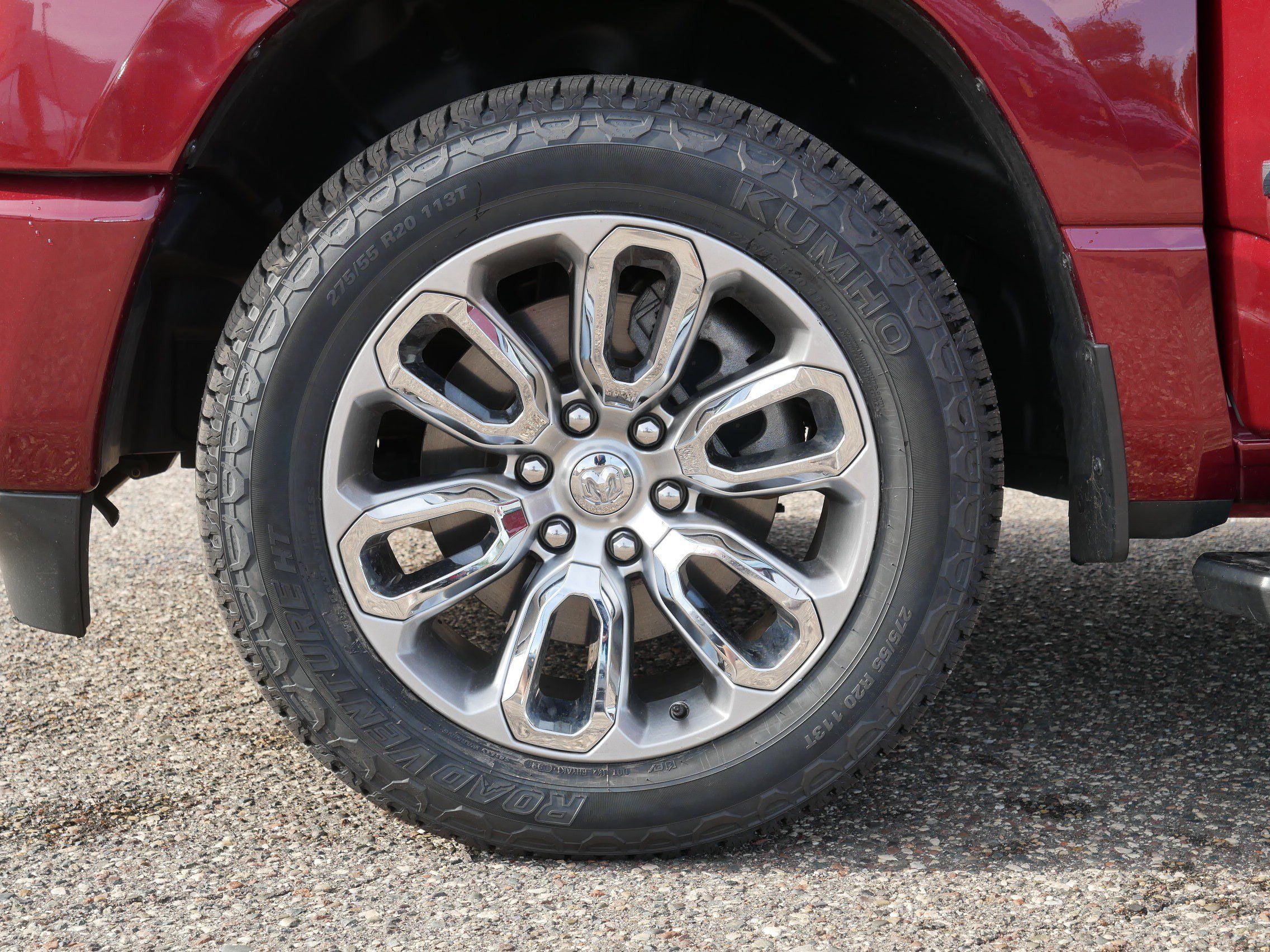 Used 2023 RAM 1500 Laramie AWD/4WD image 15