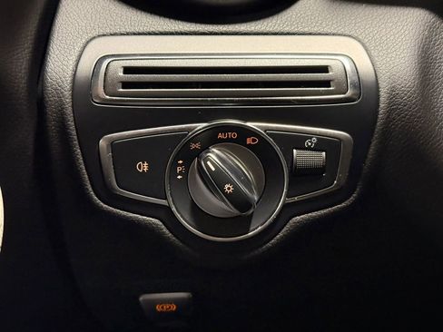 Used 2018 Mercedes-Benz C 300 4MATIC Sedan image 30