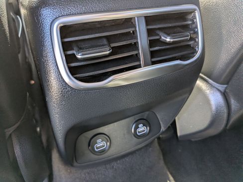 Used 2021 Hyundai Santa Fe SEL w/ Convenience + Premium Package FWD image 25