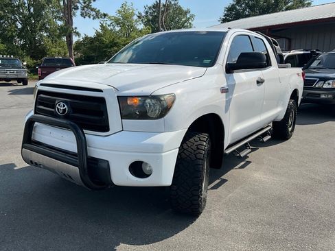 Used 2010 Toyota Tundra 4x4 Double Cab image 7