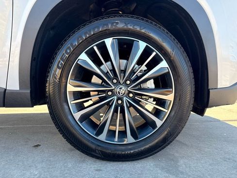 Used 2026 Toyota Grand Highlander AWD Hybrid image 31