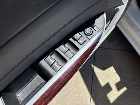Used 2015 Acura TLX V6 w/ Technology Package FWD image 15