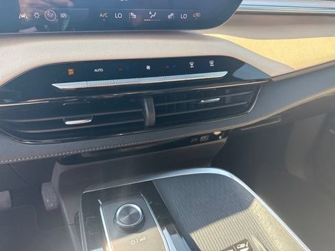 Certified 2026 Buick Enclave Preferred w/ Power Package FWD image 44