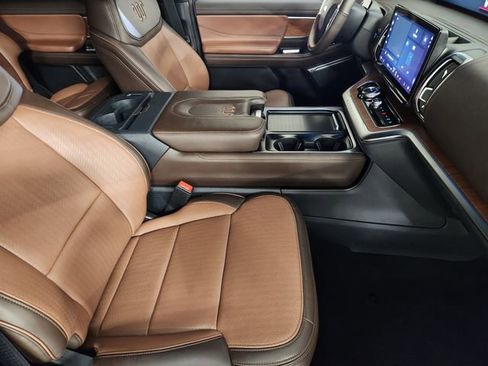 Used 2025 Ford Expedition King Ranch AWD/4WD image 3