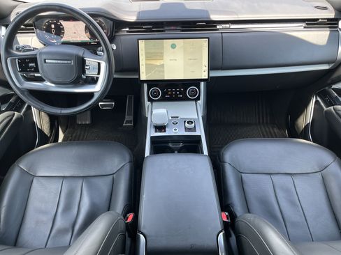 Used 2023 Land Rover Range Rover SV AWD/4WD image 3