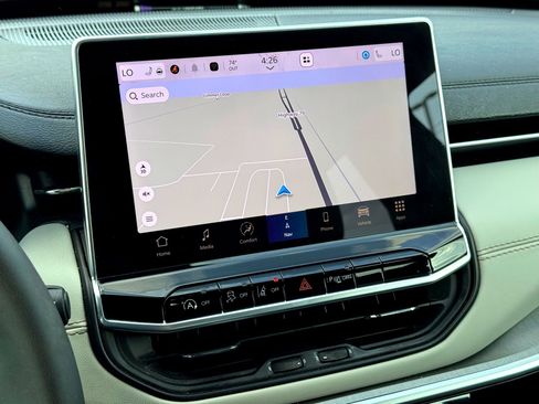 Used 2025 Jeep Compass Limited w/ Elite Group image 26