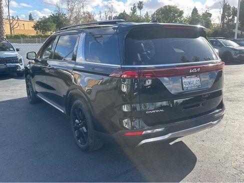 Certified 2024 Kia Carnival SX image 4