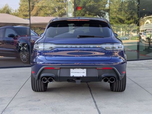 Certified 2026 Porsche Macan AWD/4WD image 10