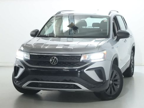 Used 2023 Volkswagen Taos S FWD image 3