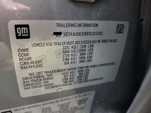 Certified 2025 GMC Sierra 1500 SLT image 50