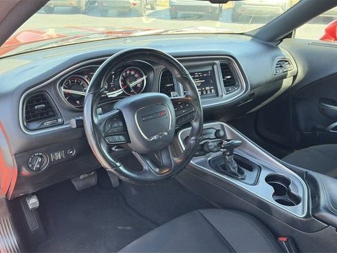 Used 2022 Dodge Challenger GT w/ Driver Convenience Group image 14