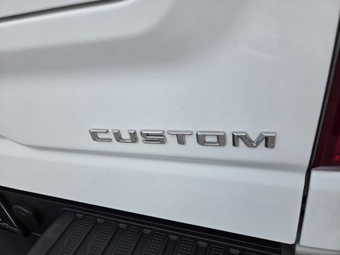Used 2023 Chevrolet Silverado 1500 Custom RWD image 12