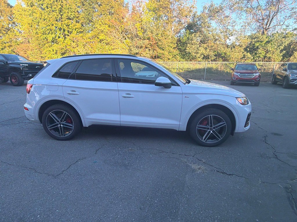 Used 2025 Audi Q5 e Premium Plus w/ Premium Plus Package AWD/4WD image 3