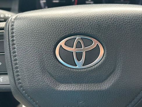 Certified 2025 Toyota 4Runner Limited AWD/4WD image 42