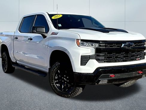 Used 2023 Chevrolet Silverado 1500 LT Trail Boss w/ Protection Package image 11