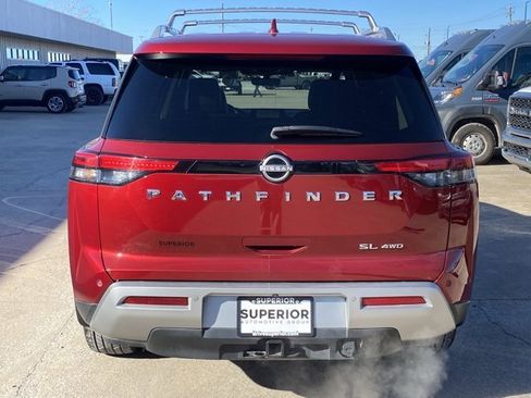 Used 2023 Nissan Pathfinder SL w/ SL Premium Package image 4