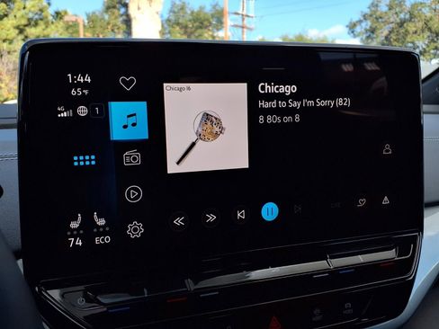 Used 2024 Volkswagen ID.4 S image 8