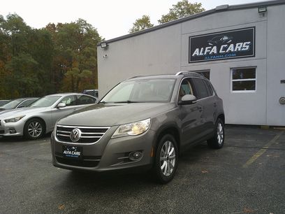 Used 2011 Volkswagen Tiguan SE
