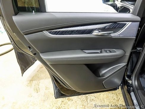 Certified 2024 Cadillac XT6 Premium Luxury w/ LPO, Floor Liner Package image 21