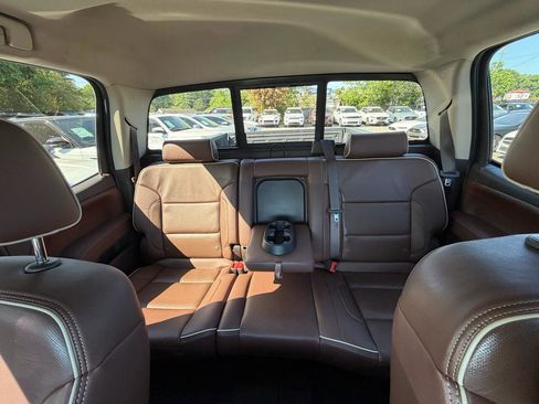 Used 2017 Chevrolet Silverado 1500 High Country image 56