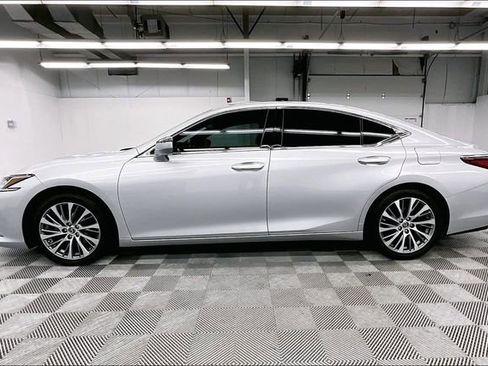 Used 2021 Lexus ES 350 w/ Premium Package image 14
