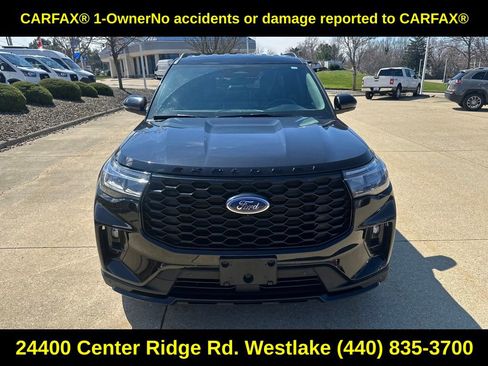 Used 2025 Ford Explorer ST-Line AWD/4WD image 2