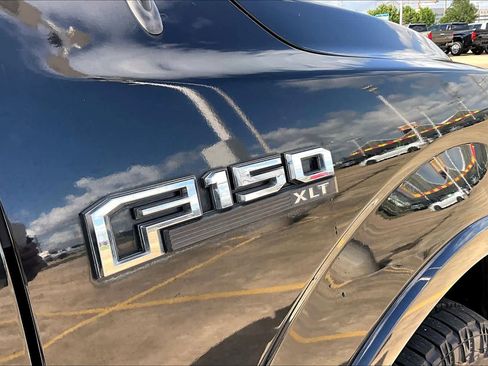 Used 2016 Ford F150 XLT w/ Equipment Group 302A Luxury image 9