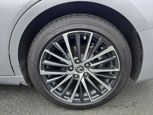 Used 2025 Lexus ES 300h w/ Premium Package image 21