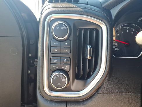 Used 2021 Chevrolet Silverado 1500 RST AWD/4WD image 12