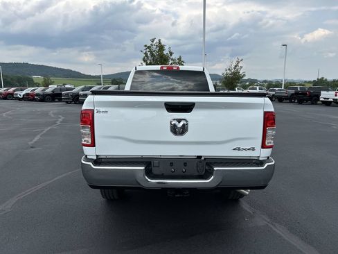 Used 2023 RAM 2500 Tradesman w/ Chrome Appearance Group AWD/4WD image 6