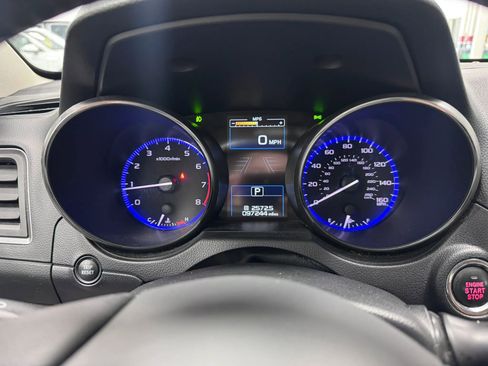 Used 2017 Subaru Outback 3.6R Touring AWD/4WD image 21