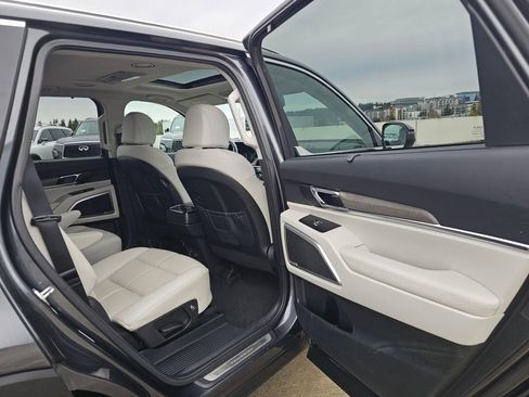 Used 2022 Kia Telluride EX w/ EX Premium Package image 14