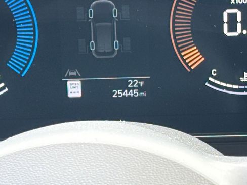 Used 2025 Hyundai Kona SEL image 40