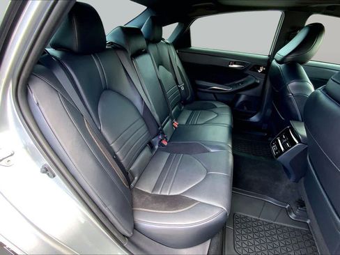 Used 2021 Toyota Avalon Touring FWD image 20