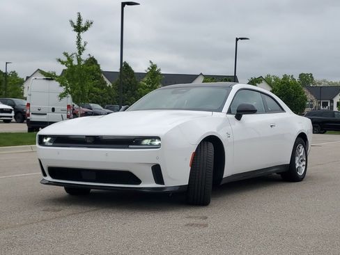 New 2025 Dodge Charger R/T w/ Quick Order Package 25M R/T image 4