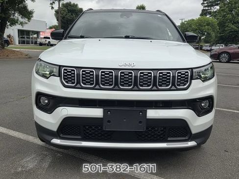 Used 2025 Jeep Compass Limited AWD/4WD image 8