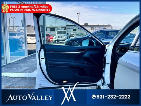 Used 2019 Toyota Camry XSE w/ Carpet Mat Package FWD image 11
