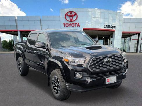 Certified 2020 Toyota Tacoma TRD Sport AWD/4WD image 2
