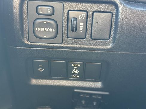 Used 2018 Toyota 4Runner SR5 image 11