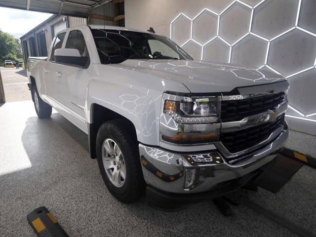 Used 2018 Chevrolet Silverado 1500 LT w/ All Star Edition AWD/4WD image 1