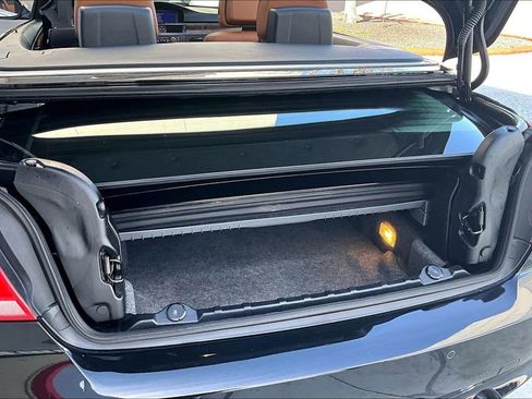 Used 2009 BMW 335i Convertible image 24