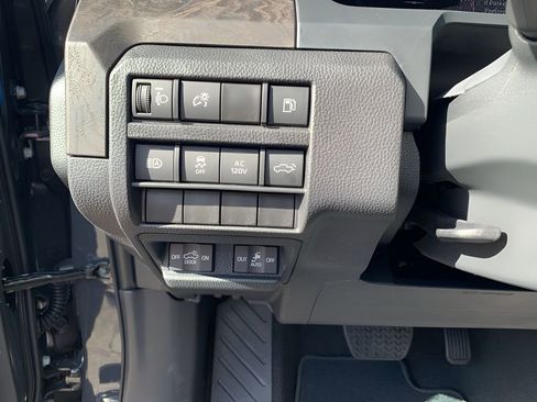 Used 2024 Toyota Tacoma 4x4 Double Cab Hybrid image 27