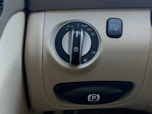 Used 2005 Mercedes-Benz SL 500 image 25