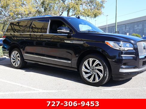 Used 2023 Lincoln Navigator L Reserve image 11
