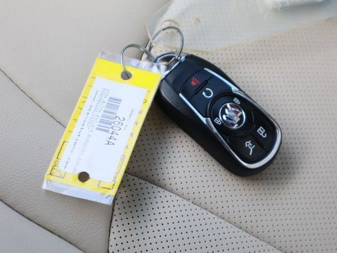Certified 2024 Buick Enclave Essence w/ Sport Touring Edition FWD image 35