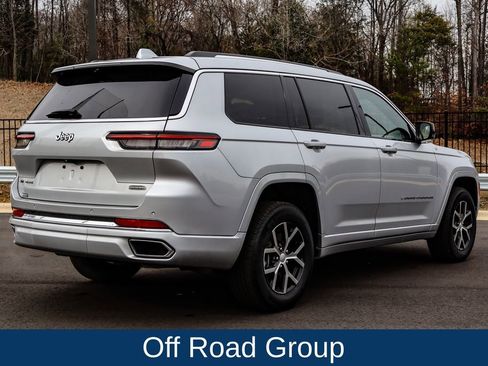 Used 2022 Jeep Grand Cherokee L Overland w/ Advanced Protech Group III image 8